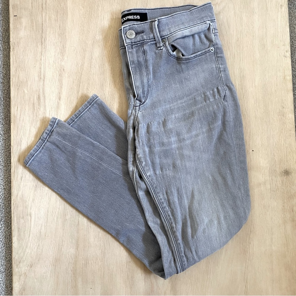 EXPRESS Mid Rise Skinny Jeans - Picture 13 of 15